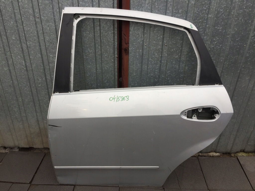 Купить Fiat linea левая дверь задняя задние задние 2007-