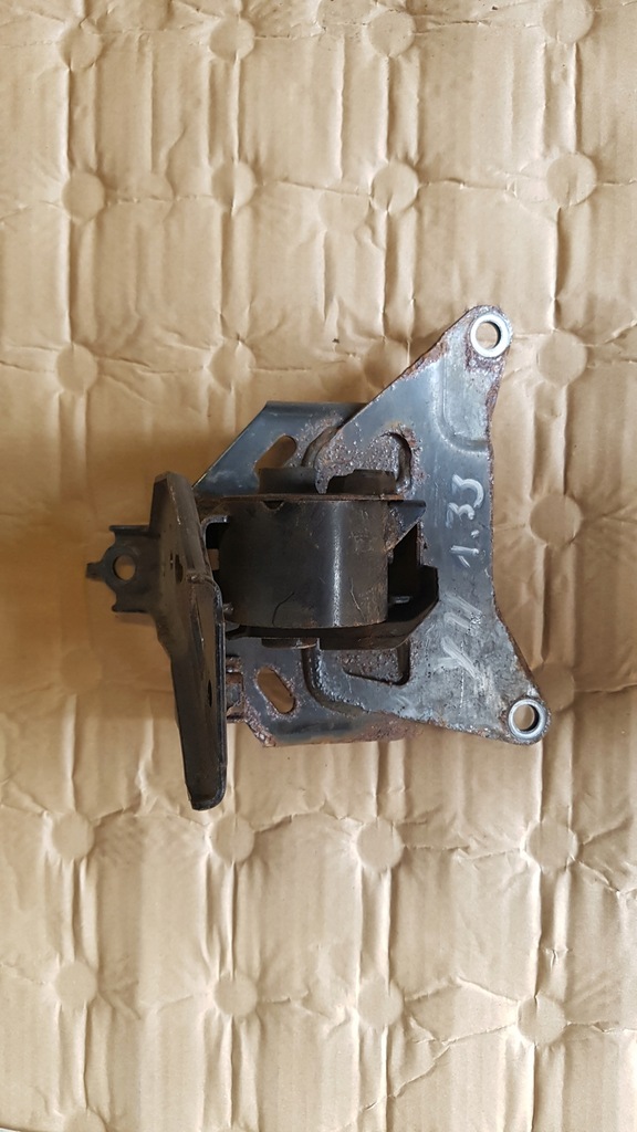 фото №1, Toyota yaris ii 06-11 1.33 подушка двигуна