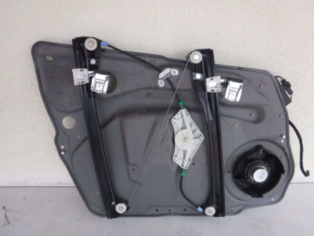 фото №2, Механизм стекло правый перед mercedes w245