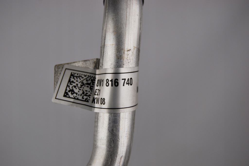 фото №8, Шланг трубка кондиционера audi s4 b9 8w1816740