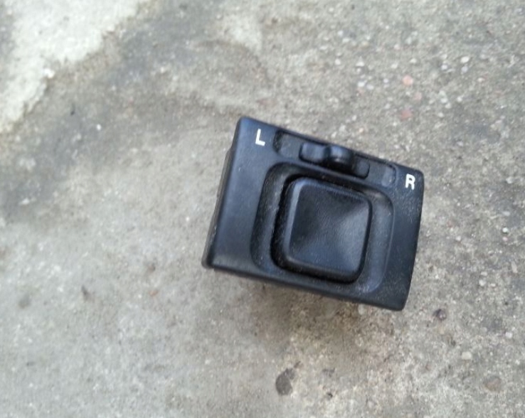 фото №1, Перемикач регулювання дзеркал suzuki liana