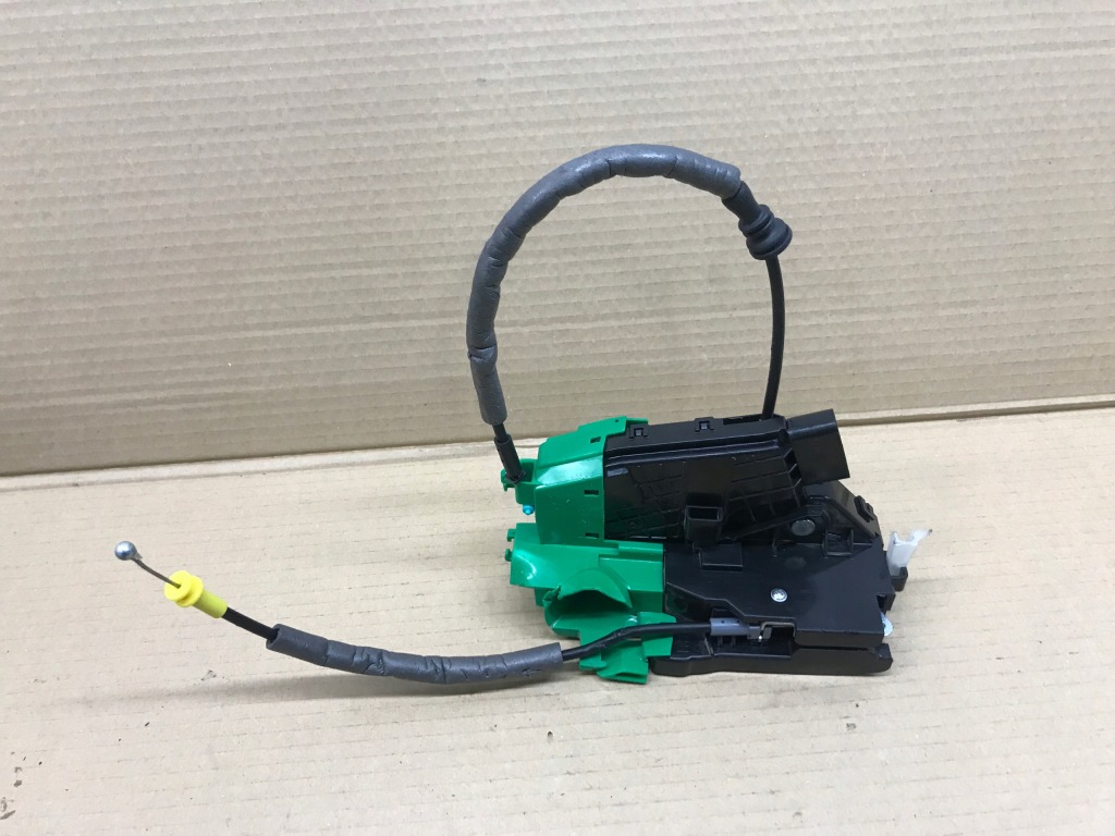 фото №1, Hyundai i30 iii замок двері правий перед europa