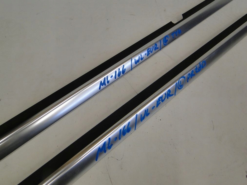 Mercedes ml w166 молдинг przy скло ліва перед задній Ціна