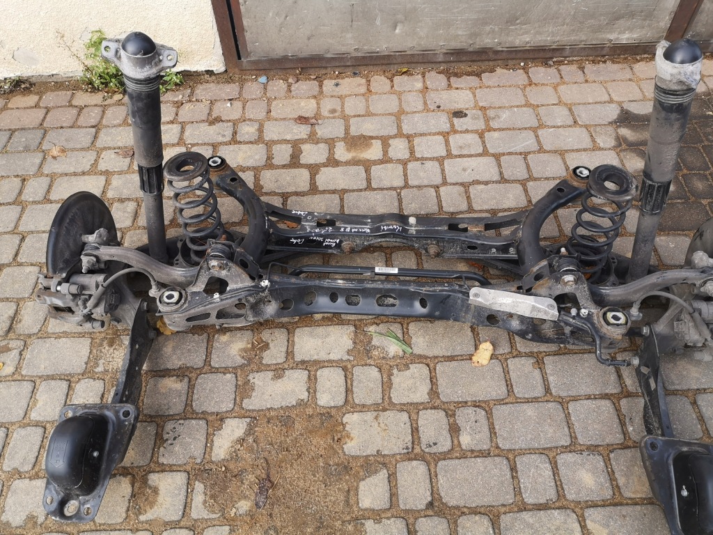 фото №8, Vw passat b8 kombi подвеска задние задняя подрамник