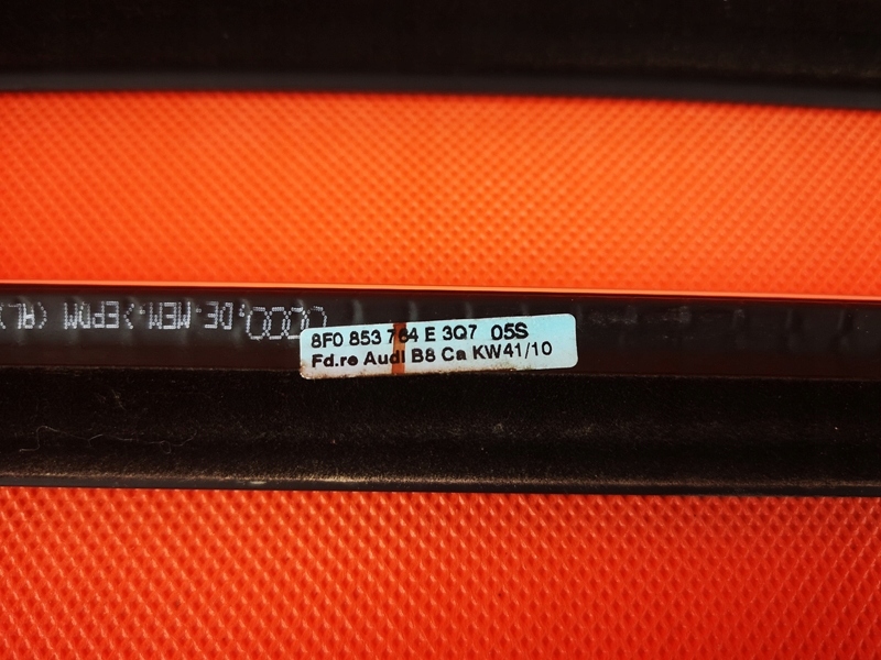 фото №8, Audi s5 a5 8t cabrio молдинг zbierająca хром права 8f0853764e