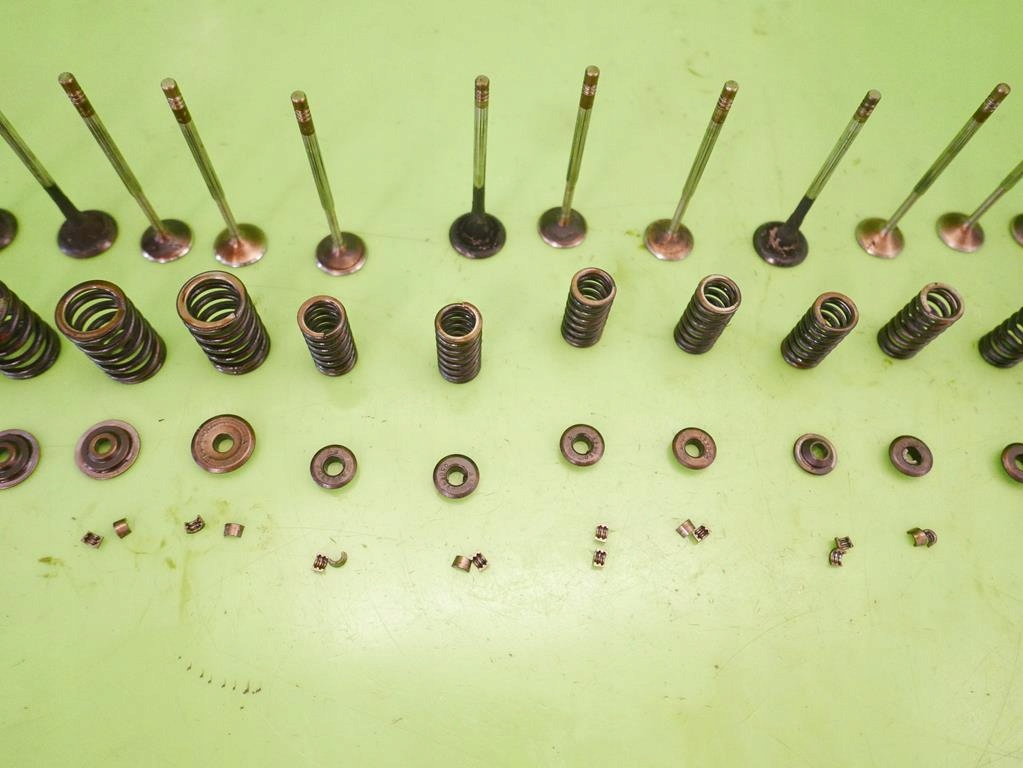 фото №5, Клапаны клапан audi a6 c5 2.8 v6 ack 193km 97-01