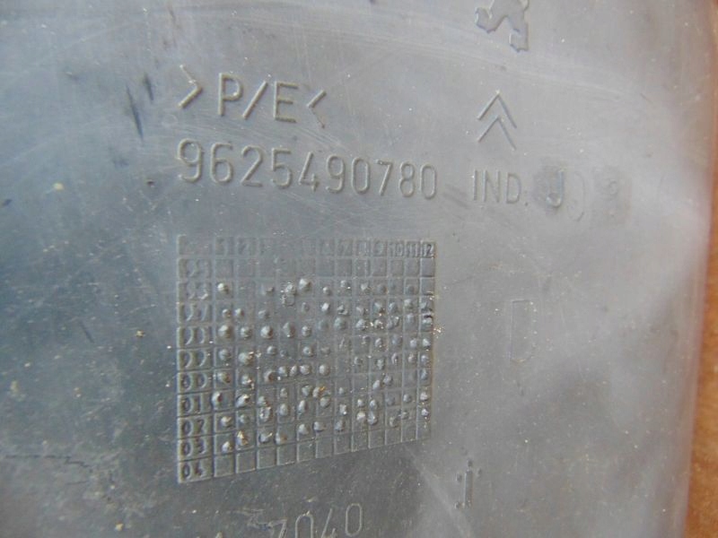 фото №5, Подкрылок правый задняя peugeot partner 9625490780