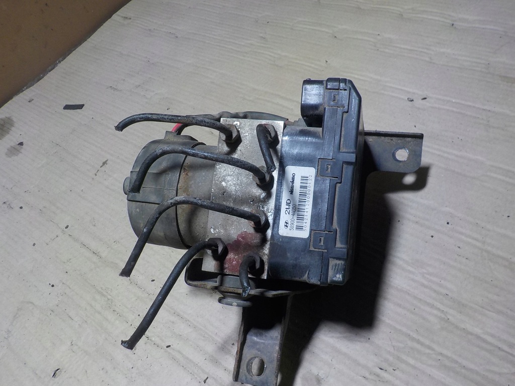 фото №4, Hyundai h1 насос abs 589004a050 2.5 crdi