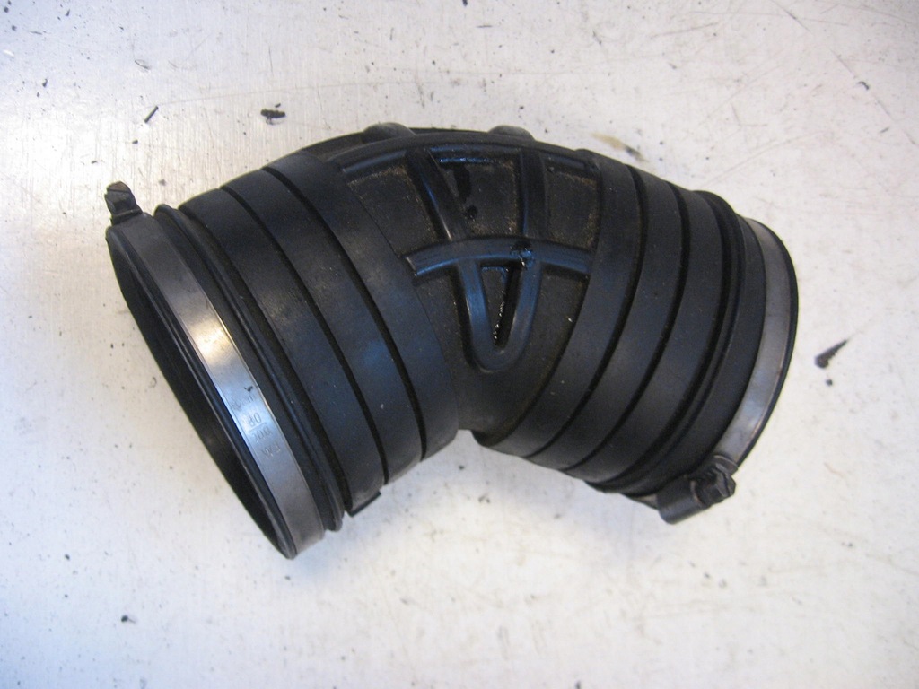 фото №4, Audi a8 d2 3.3 труба повітрозабірник повітря 057129627a