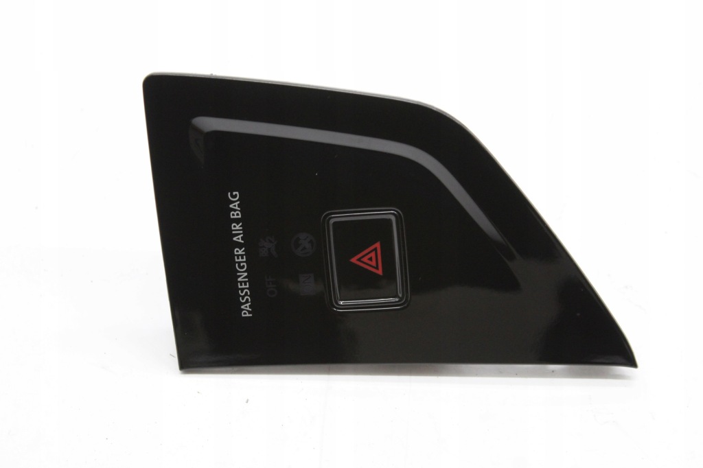 фото №1, Vw polo 2g кнопка света аварийных 2g1919225