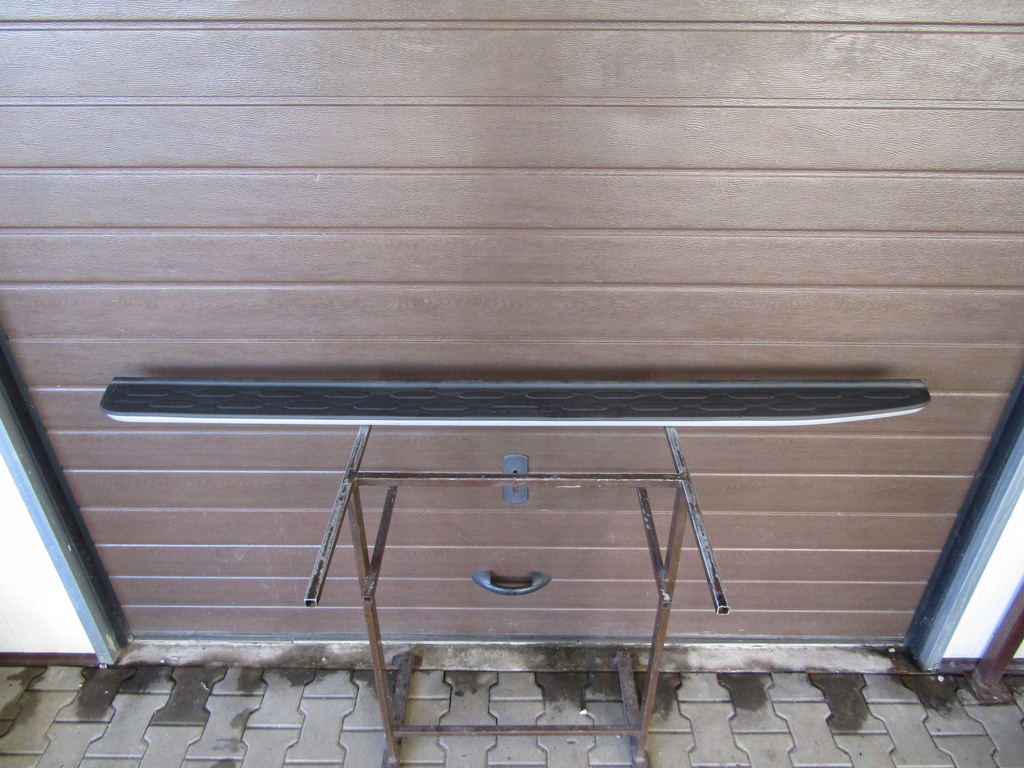 фото №1, Порог правый land rover discovery 5 17 подножка правая