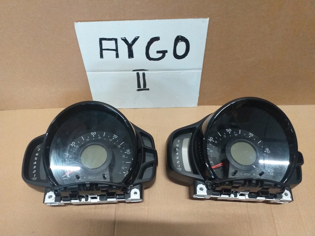 фото №7, Toyota aygo ii 1,0 счетчик приборы uk