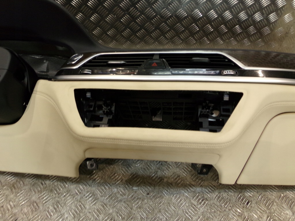 фото №8, Bmw 7 g11 g12 панель приладів приладова консоль beż org!