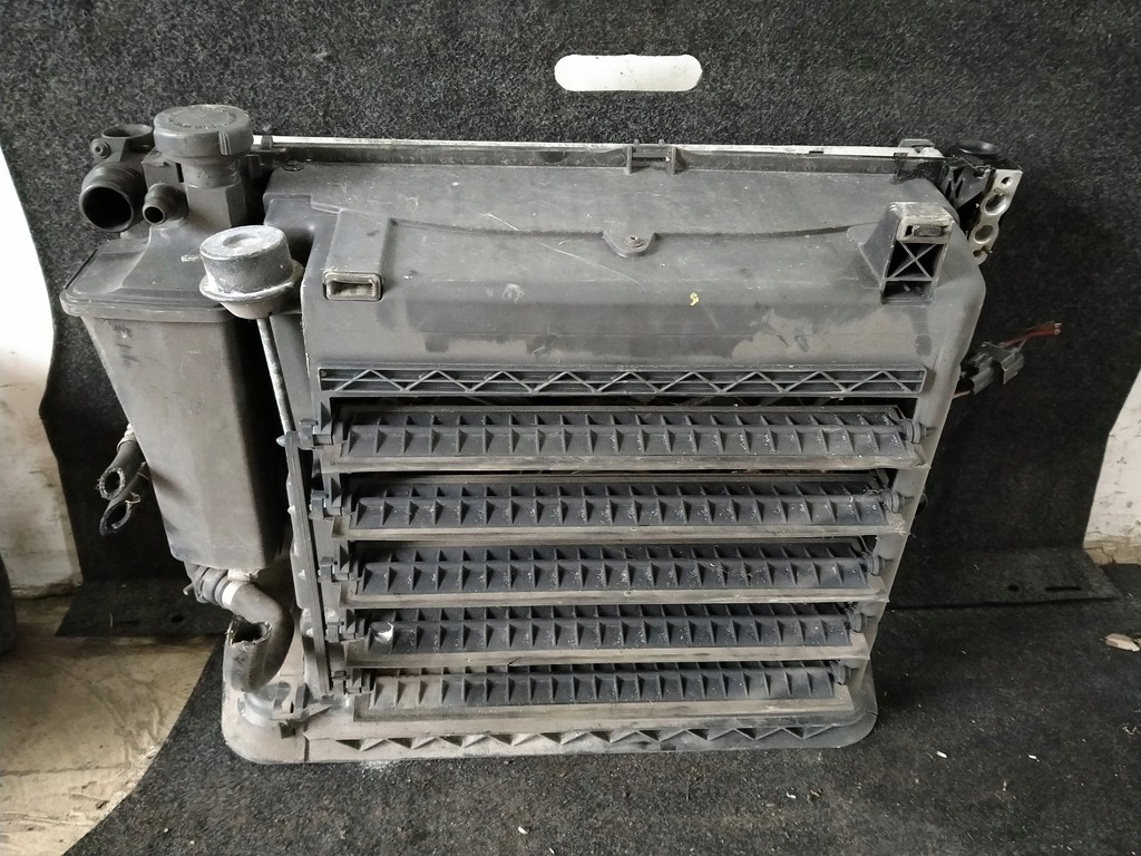 фото №4, Радіатор комплект вентилятори bmw lift e46 2,0d