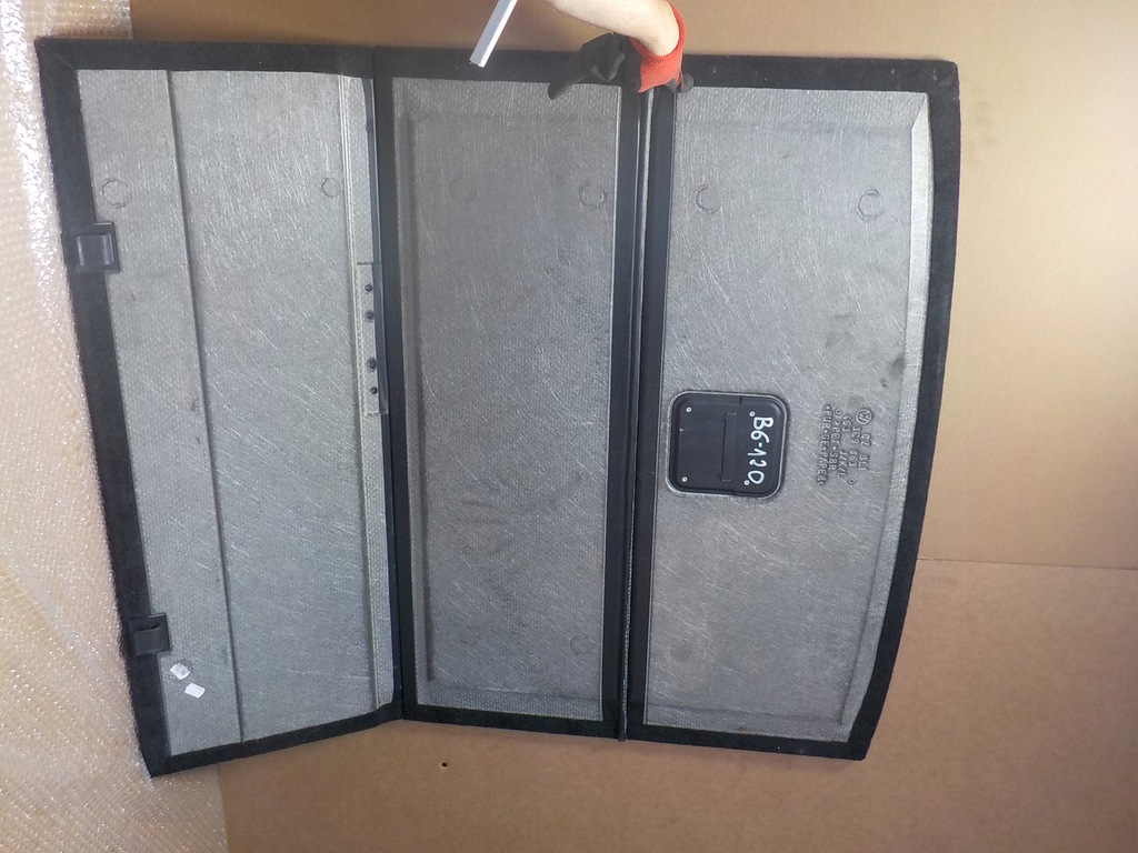 фото №7, Passat b6 2.0 fsi коврик пол багажника kombi