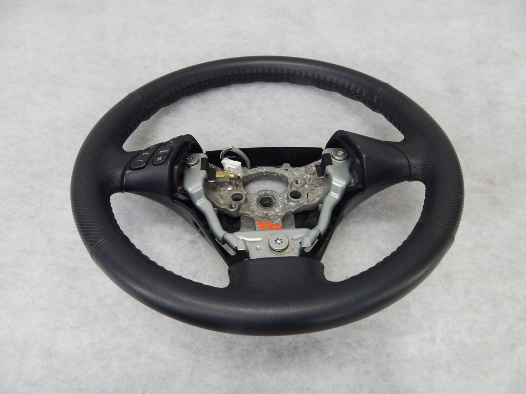 фото №7, Mazda 3 - воздуховод кожа multi oryg ładna