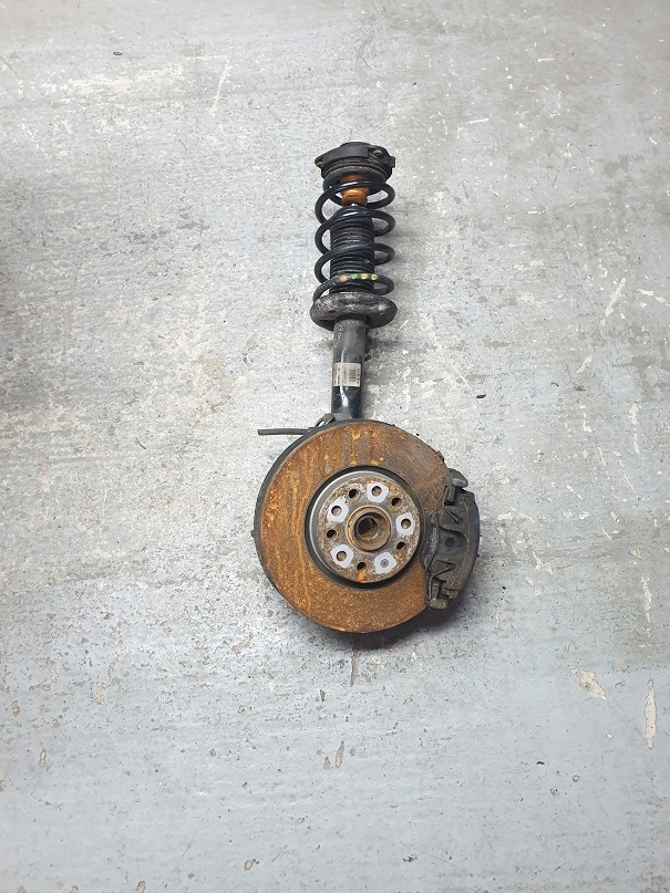 фото №1, Vw passat b7 3aa поворотний кулак амортизаторна стійка правий перед