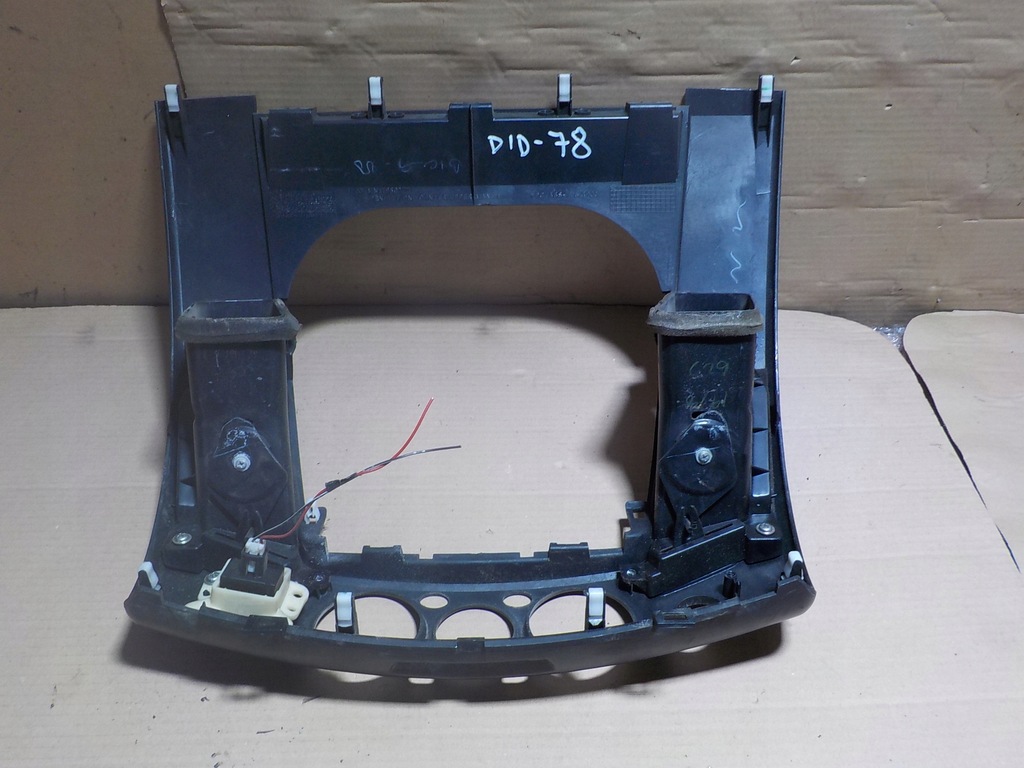 фото №6, Mitsubishi l200 рамка панели средняя