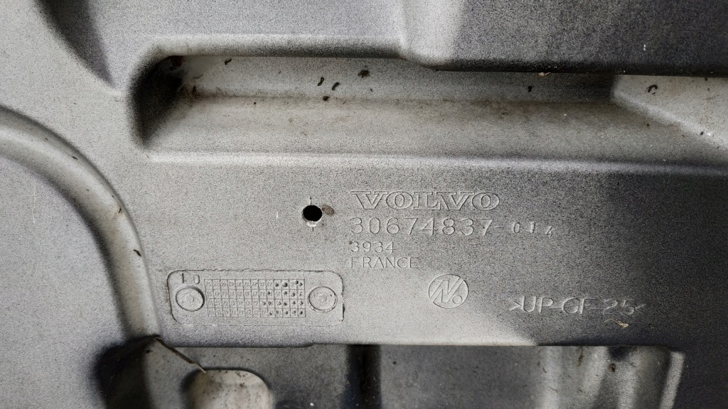 фото №5, Volvo v70 xc70 - кришка багажника задня задня емблема джгут