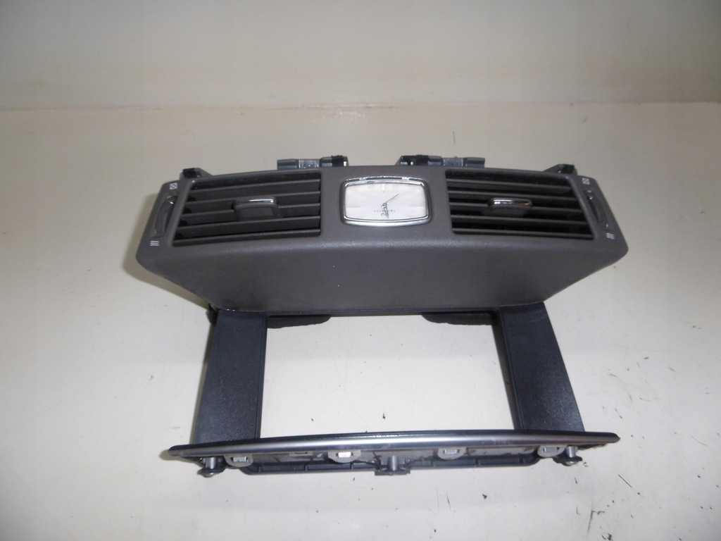 фото №6, Решітка обдув середня годинник infiniti m30 m37