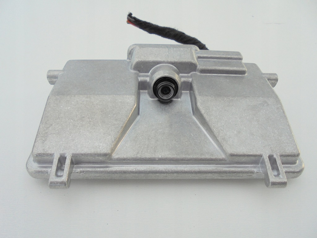 фото №1, Scala камера лобовое ассистент поперечина передняя колодка 3q0980654r 3q0980654a