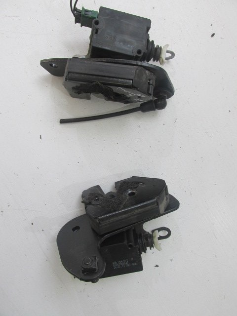 фото №3, Замки крышки задняя land rover discovery iv