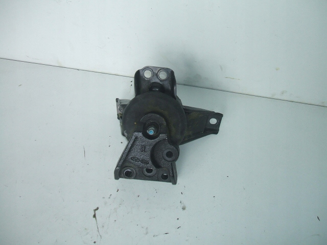 фото №1, Sportage iv tucson ii 2.0crd кронштейн подушка двигателя