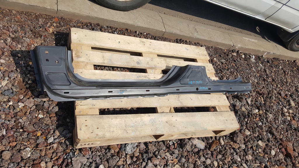 фото №1, Блок двигателя порог обшивка стойка порог volvo s60 s 60