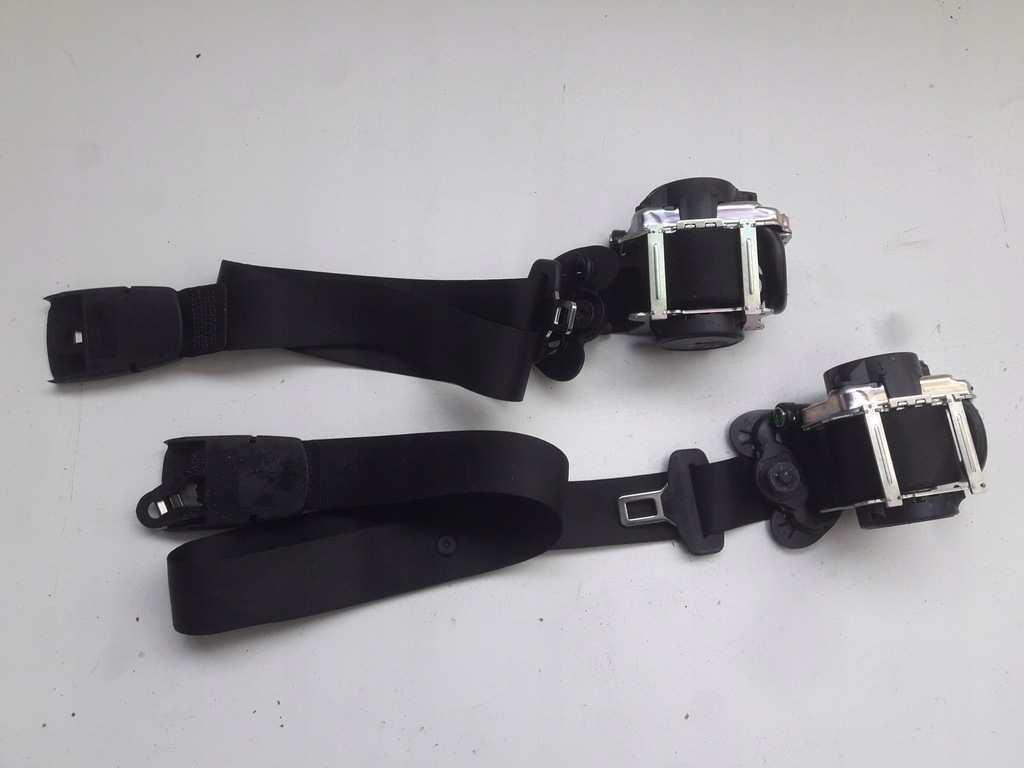 фото №6, Bmw f45 панель приладів панель приладів консоль подушка безпеки подушки безпеки ремені оригінал демонтаж