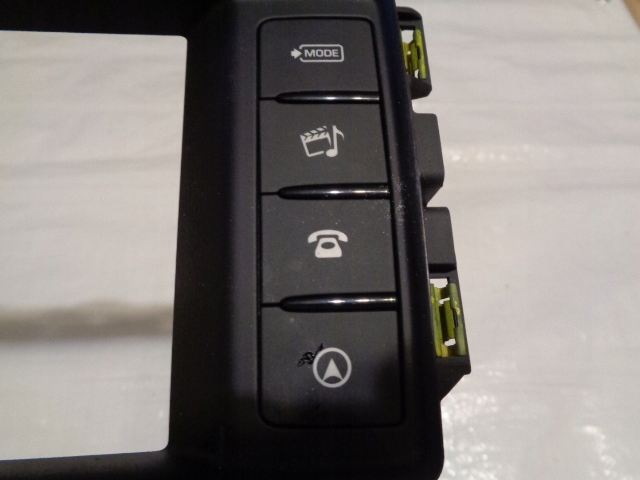 фото №3, Jaguar xe x760 панель рамка радио gx73-19f211-jb