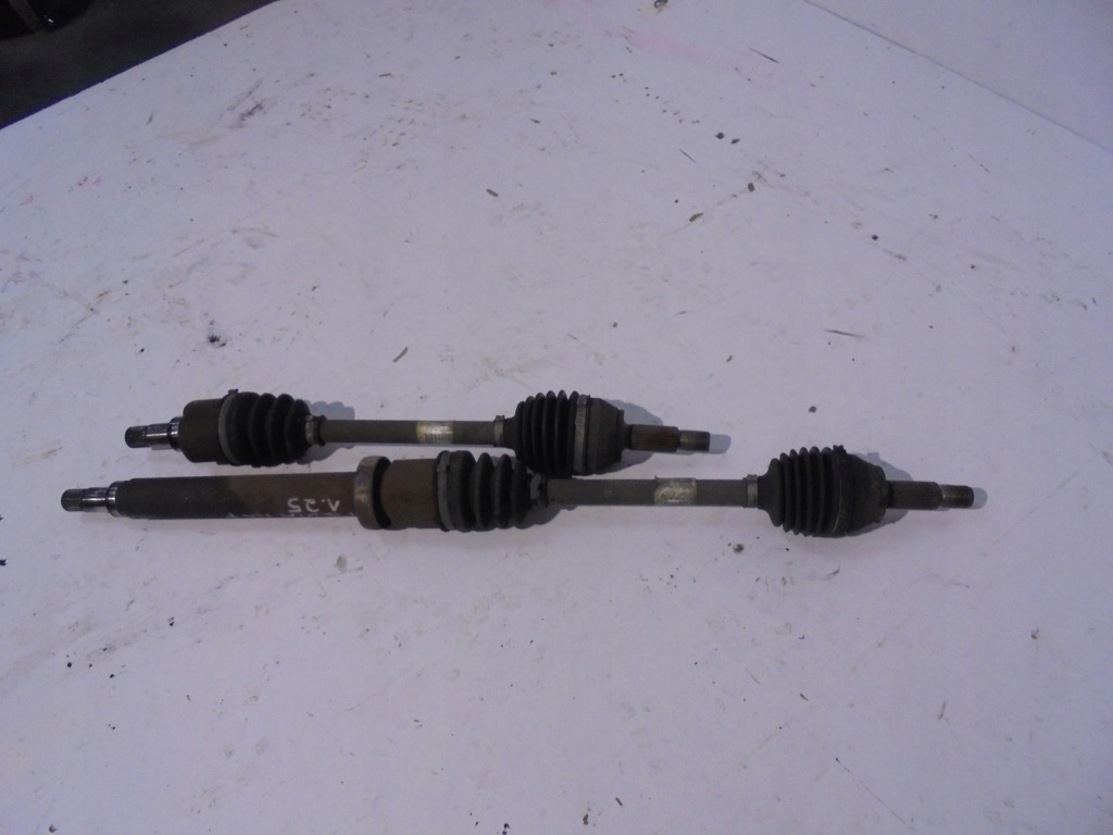 Купить Приводной вал правый  перед ford fiesta mk7 1.25 16v