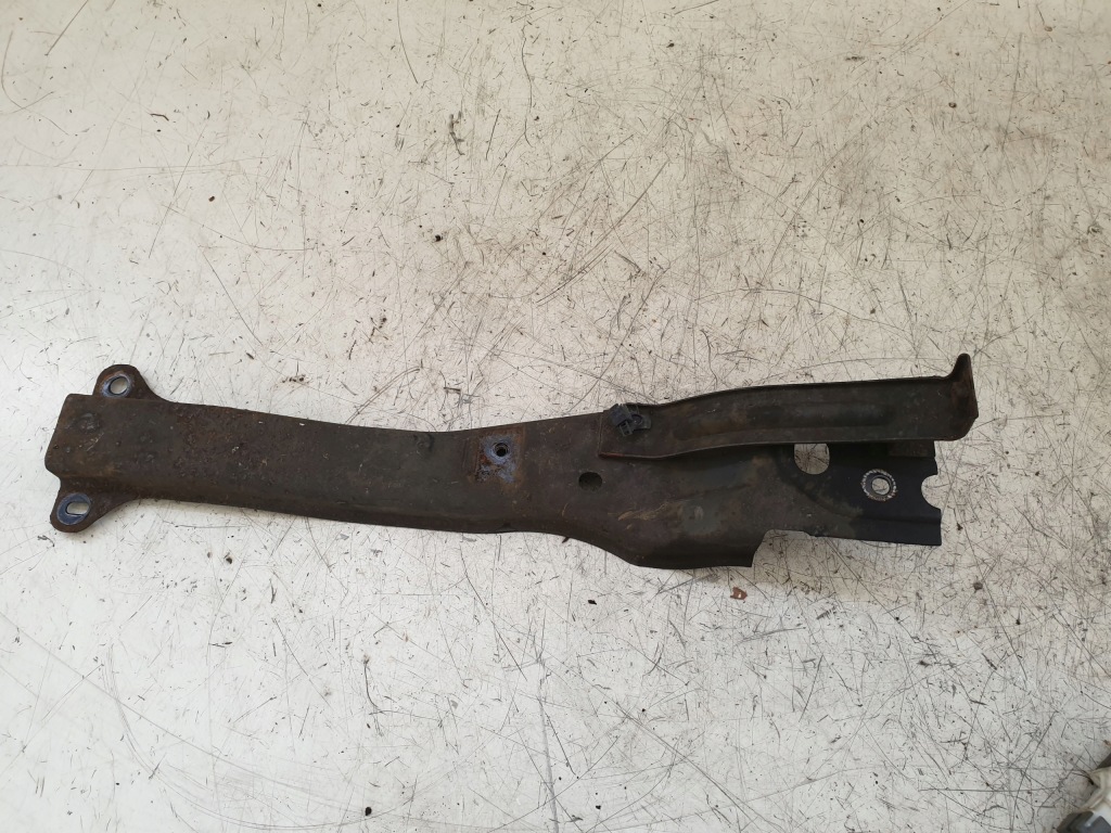 фото №1, Pas передний кронштейн kia shuma 99r eu другое