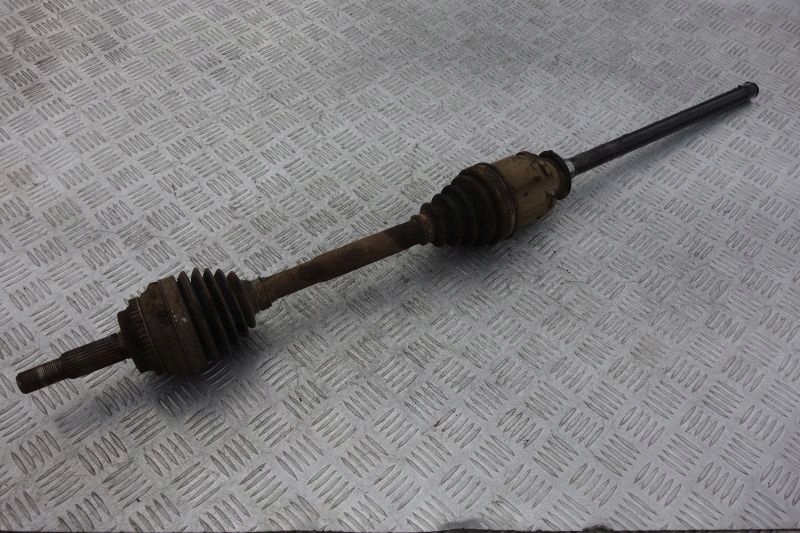 фото №1, Toyota rav4 ii 2.0 d4d приводной вал правый перед 00-05r