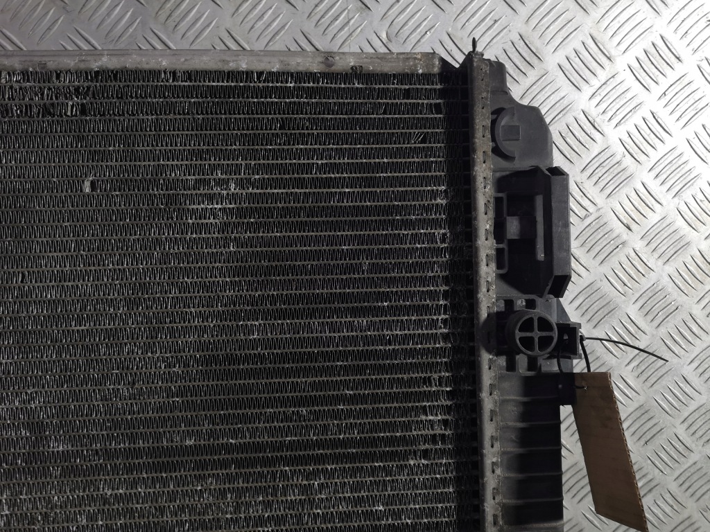 Радіатор води mercedes vario a6685000102 Ціна