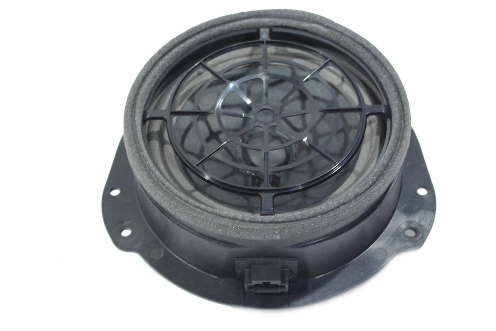 фото №1, Audi a4 lift динамик с дверь 8w5035411