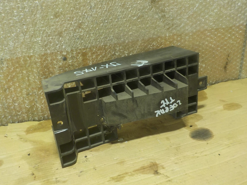 фото №6, Ix20 lift напрямна кронштейн правий задня 86646-1k000