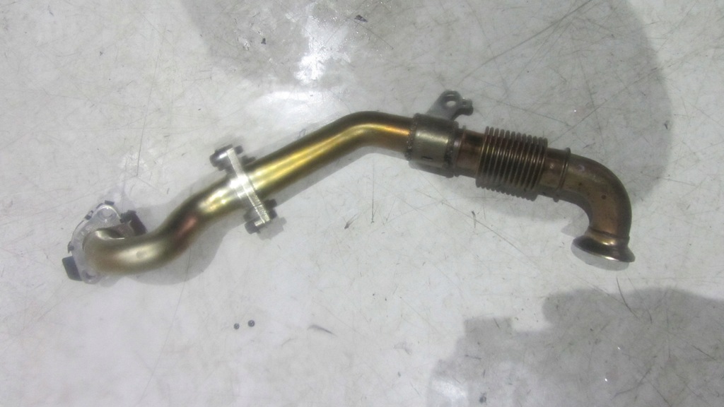 фото №1, Mercedes e w213 - трубка egr