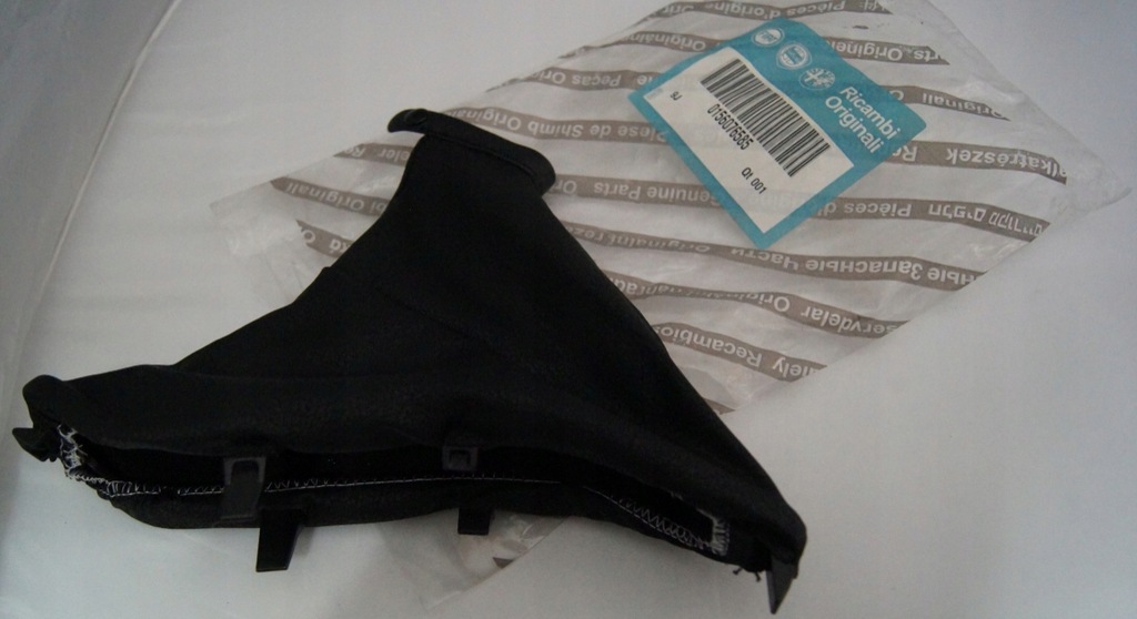 фото №1, Чехол halulca ручного alfa romeo gt оригинал