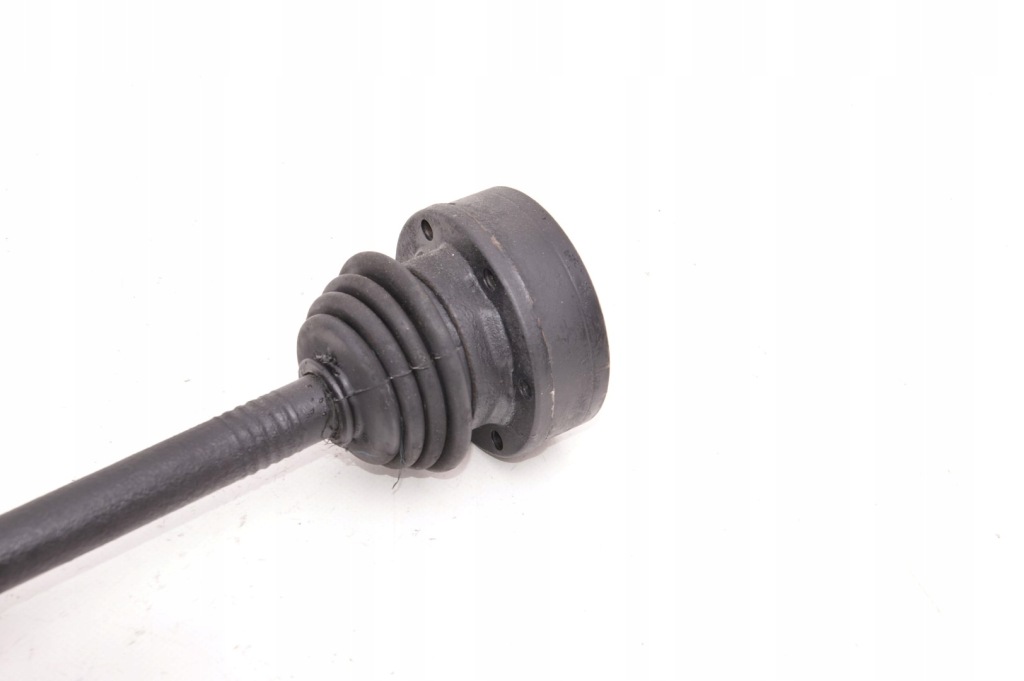 Porsche 944 2.5 turbo приводной вал задний Оригинал