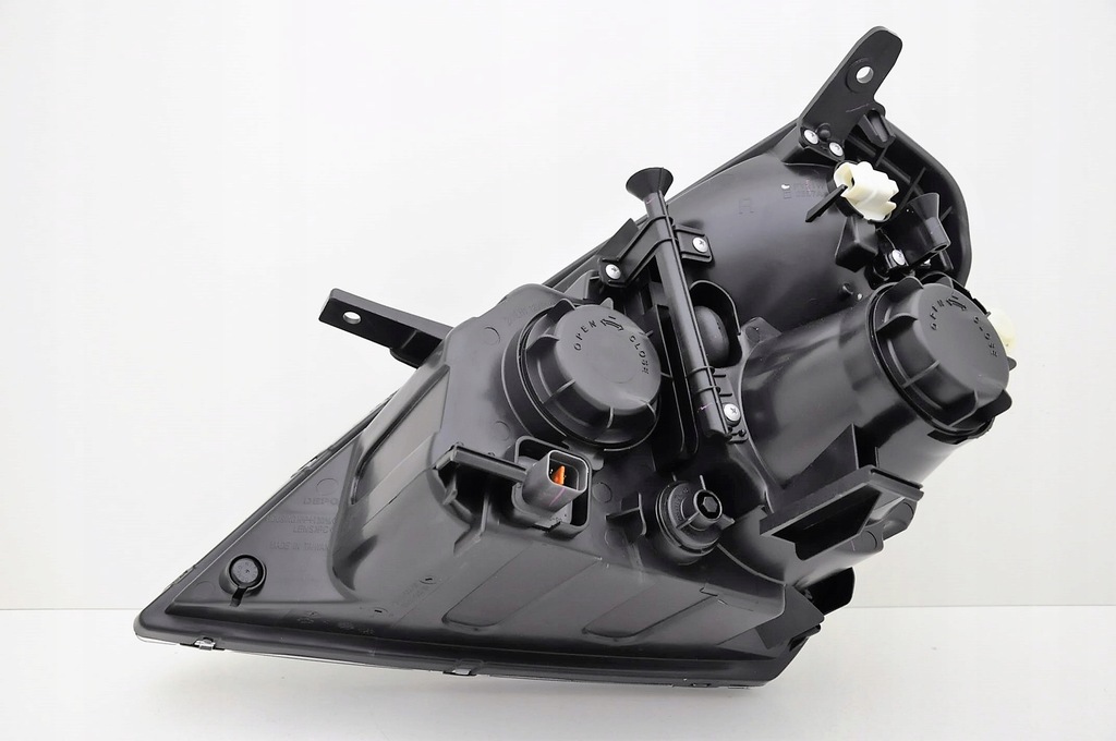 фото №3, Kia carnival od 2006- фара правий новий ^