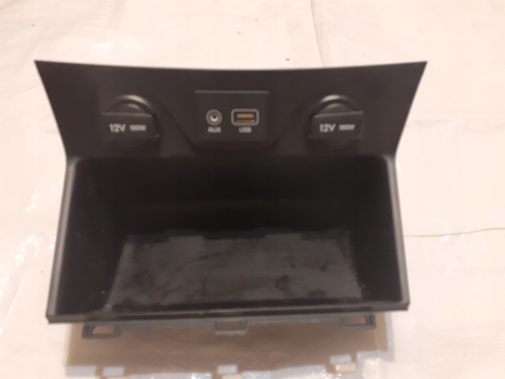фото №1, Tucson ii бардачок роз'єм usb 12v aux 84630-d70104