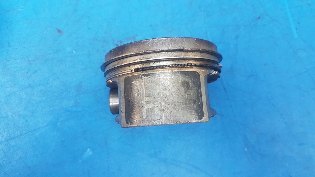 фото №11, Поршень + шатун alfa romeo 156 gt gtv 2.0 jts