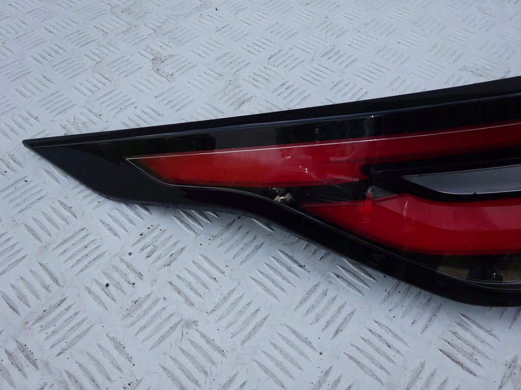 фото №3, Land rover discovery v 5 лампа левая задняя