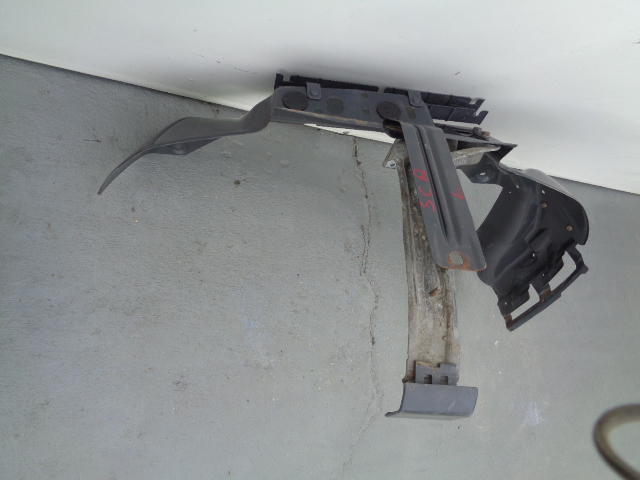 фото №3, Scania r кронштейн подкрылок правая левая