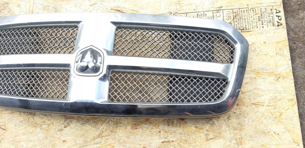 фото №2, Решётка радиатора решётка радиатора dodge ram 2013 - 2016 оригинал