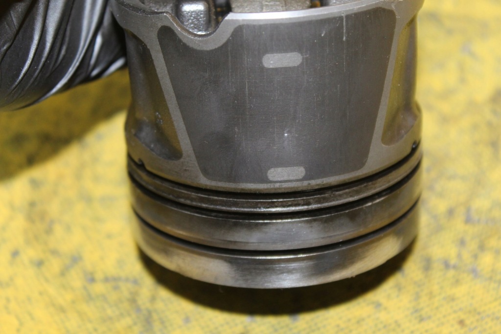 Поршень шатун range rover jaguar 276dt 2.7d 5r8q-ac h268x Оригінал