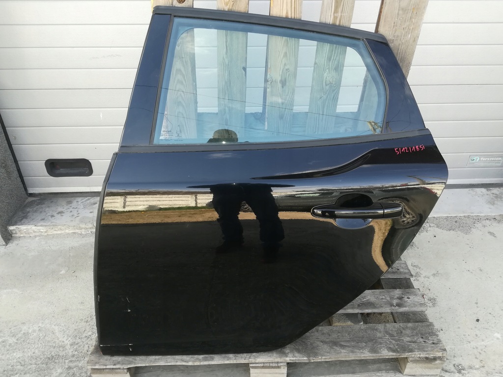 фото №1, Volvo v40 v40 cc дверь задние задняя левая 2012-2018