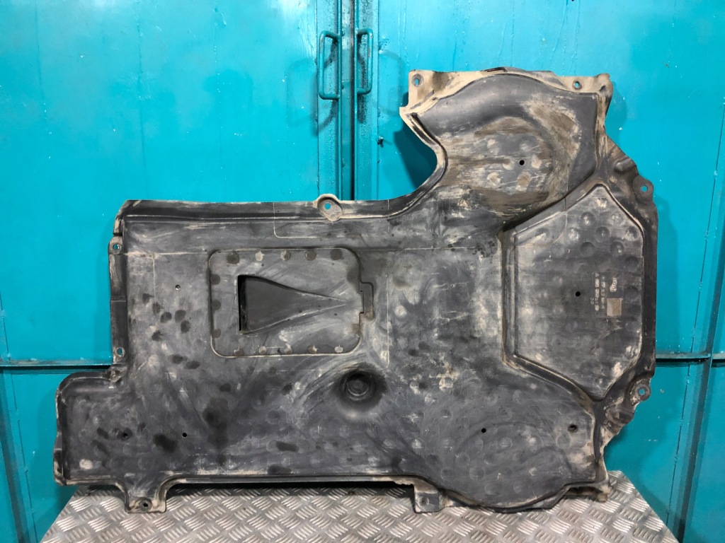 фото №1, Mercedes-benz оригінальний номер a2045203023 захист двигуна нижня