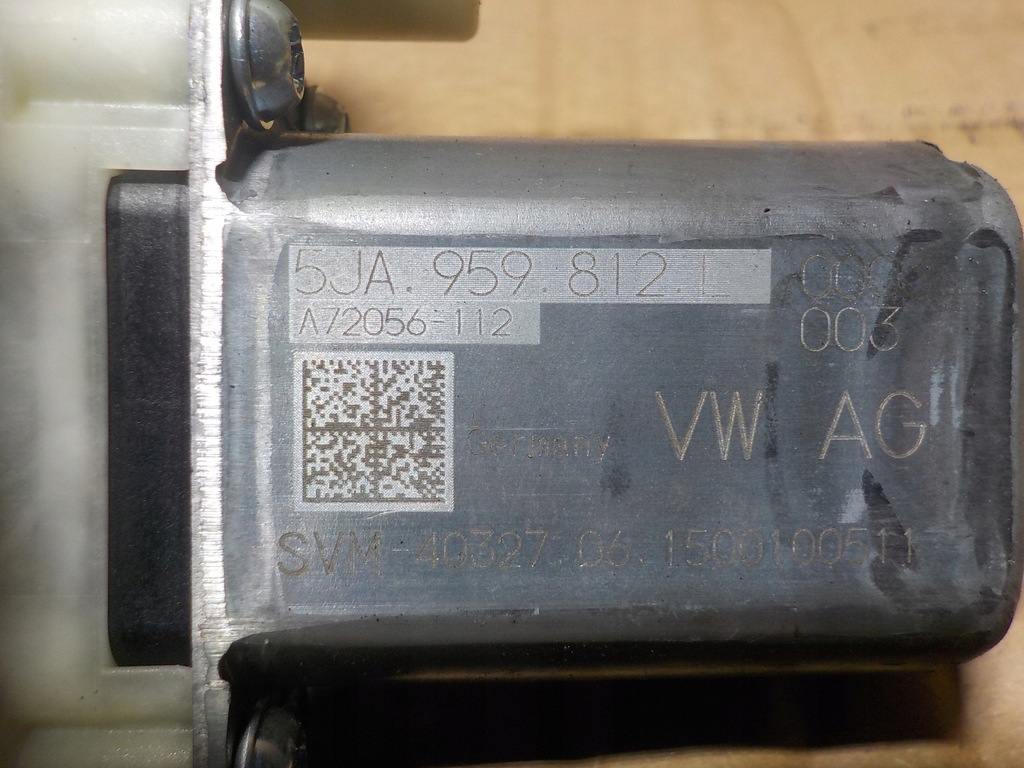 фото №5, Skoda rapid моторчик стекло правый задняя 5ja959812