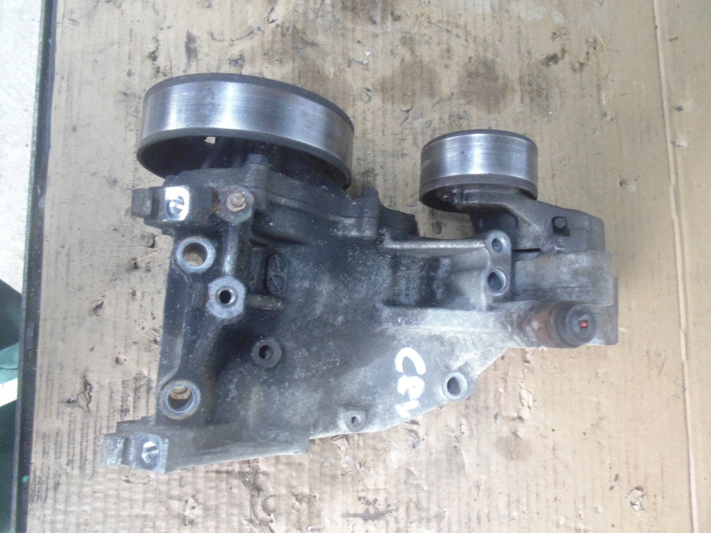 фото №1, Кронштейн ролик honda crv ii 02-06 2.0 16v